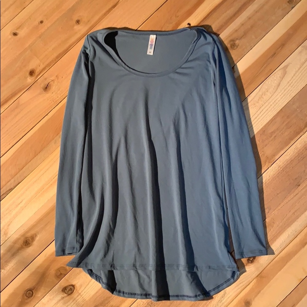 LuLaRoe long sleeve tee